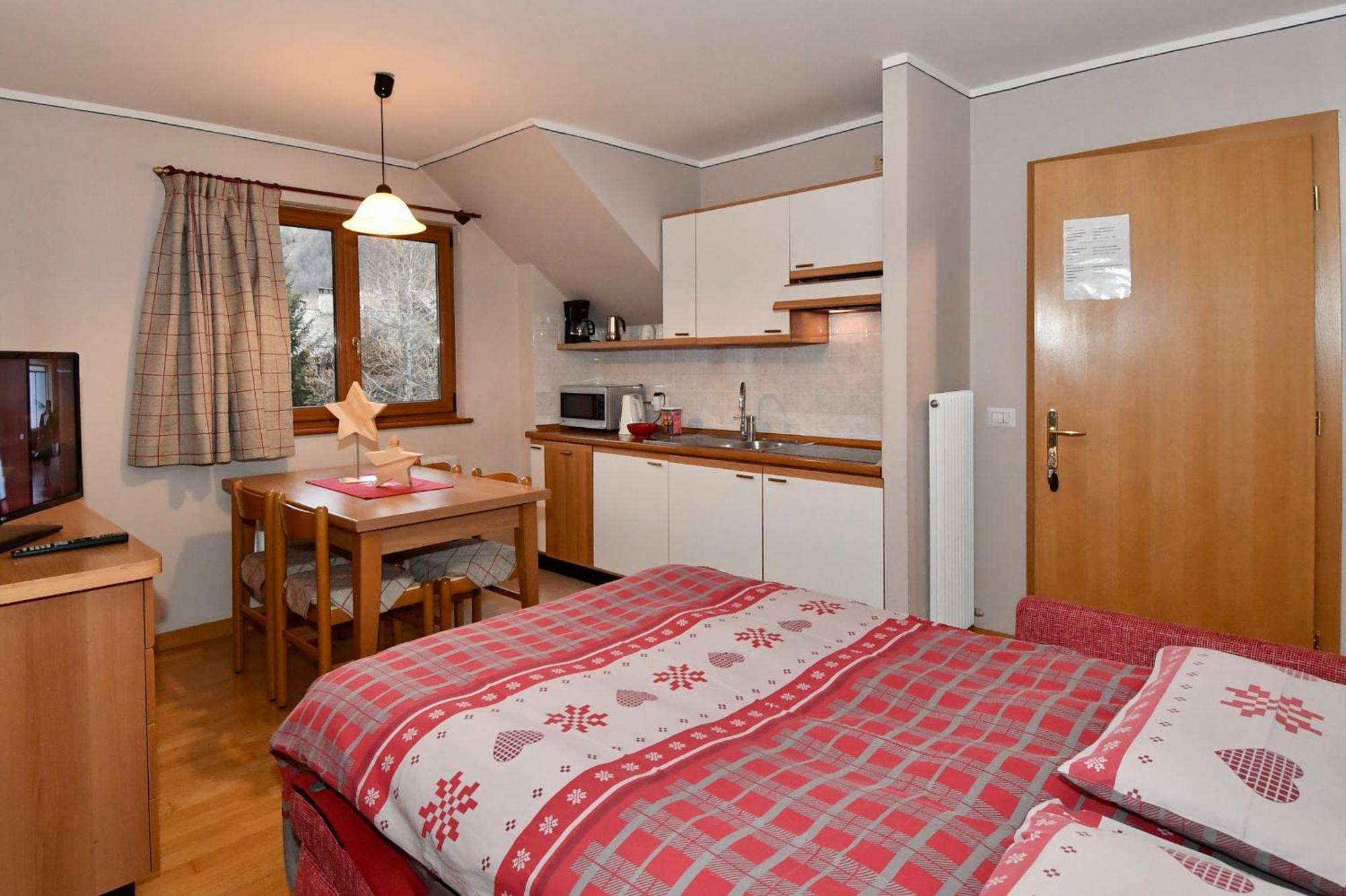 Casa Erica Apartments Livigno Exterior photo